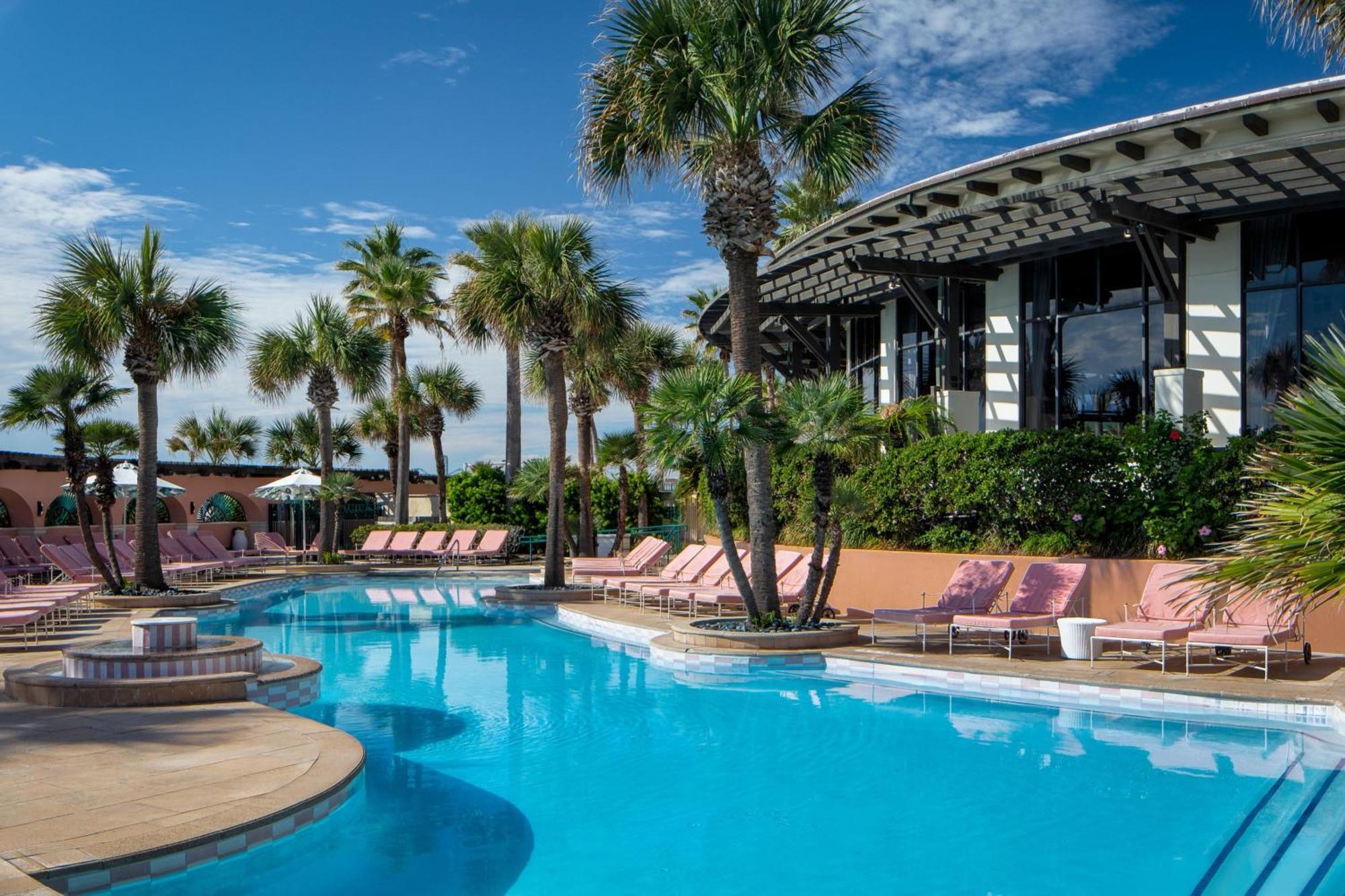 Grand Galvez Resort, Autograph Collection Галвестон Экстерьер фото