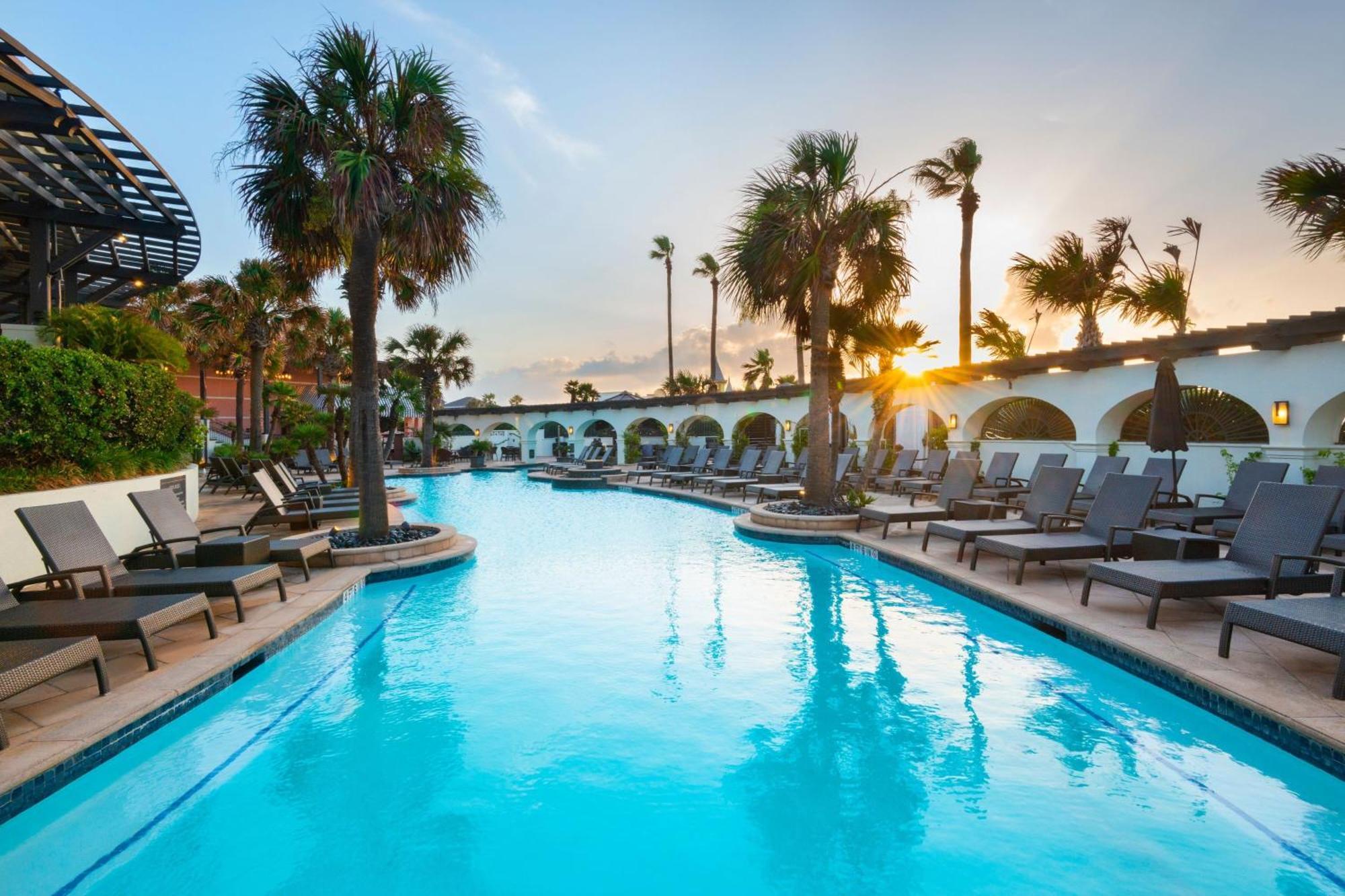 Grand Galvez Resort, Autograph Collection Галвестон Экстерьер фото
